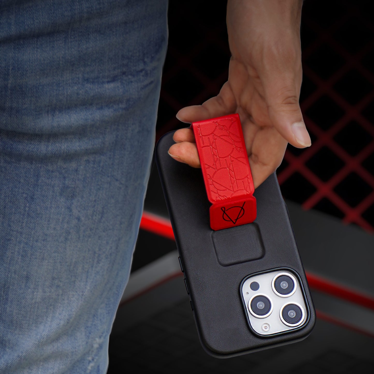 Tank Pro Vegan Leather Case For iPhone 16 Series-Red